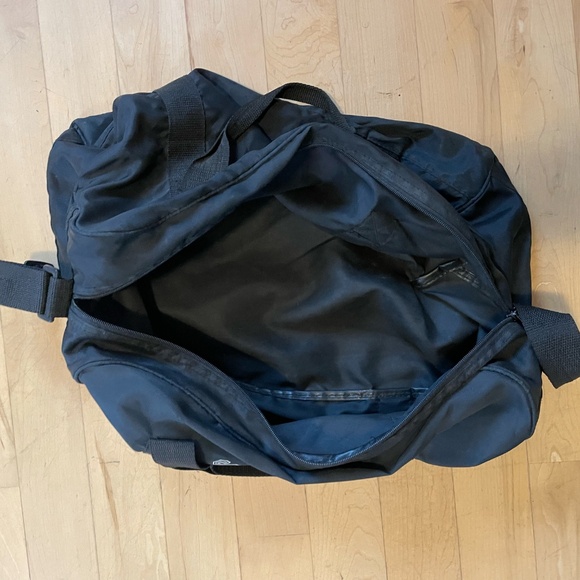 Vintage LA Raiders duffel bag - Picture 4 of 5